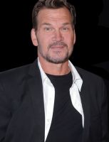 On Friday night actor Patrick Swayze, who is currently battling pancreatic cancer, and his wife Lisa were spotted at the Los Angeles Lakers NBA playoff game against the San antonio Spurs
